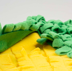 DUVO Podložka na pamlsky kukuřice 32x21cm.